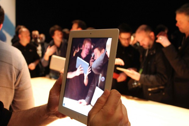 Hands on mit dem iPad 3 (Foto: Florian Weidhase/SFT)